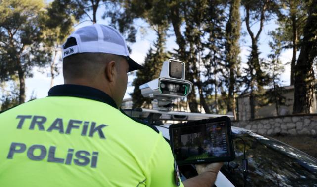 Antalya'da yapay zekalı radarla hız tespiti