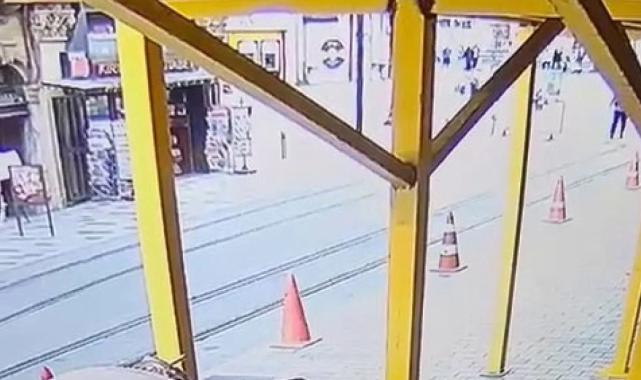 Beyoğlu'ndaki polise bıçaklı saldırıda anneden itiraflar: Her seferinde hastane tarafından serbest bırakıldı