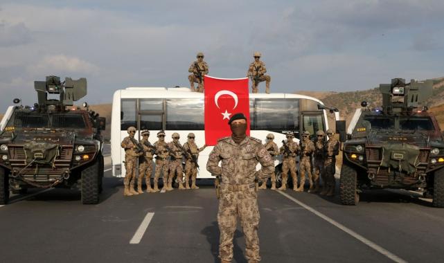 Bitlis'te Polis Özel Harekat timlerinin göreve hazırlanma süreci
