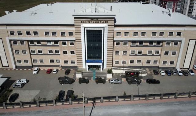 Bitlis'te Polis Özel Harekat timlerinin göreve hazırlanma süreci