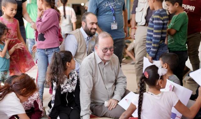 BM: Lübnan'da son 3 haftada 400 bin çocuk yerinden edildi