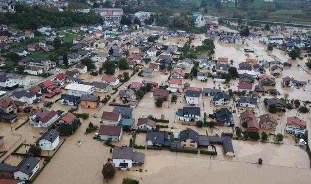 Bosna Hersek'te sel felaketi: Türkiye uzattığı yardım eliyle yaraları sarıyor