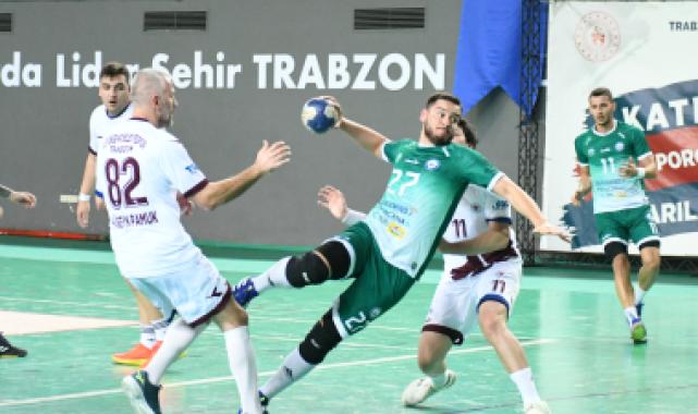 Bursa Nilüfer'den hentbolda üst üste 7. galibiyet