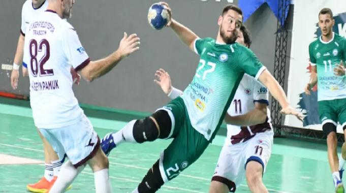 Bursa Nilüfer&#039;den hentbolda üst üste 7. galibiyet