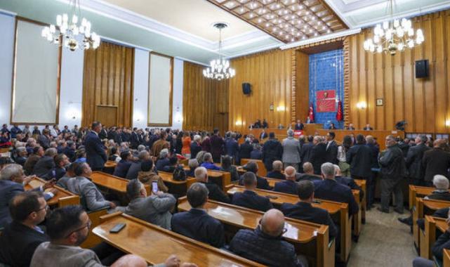 CHP Antalya'da kampa giriyor