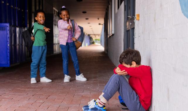 Çocuğunuzu akran zorbalığından korumanın yolları