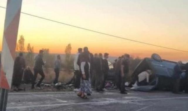 Çorum'da hafif ticari araç ile otomobil çarpıştı: 2 ölü 2 yaralı