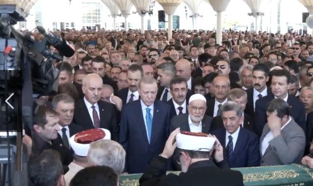 Cumhurbaşkanı Erdoğan, Recai Kutan'ın cenaze törenine katıldı