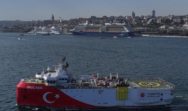 Cumhurbaşkanı Erdoğan, Somali'ye giden Oruç Reis'i uğurladı