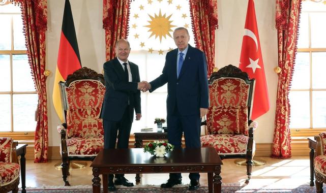 Cumhurbaşkanı Erdoğan'dan Olaf Scholz'a ayar: F-35'lerle iyi vurdunuz mu diyelim