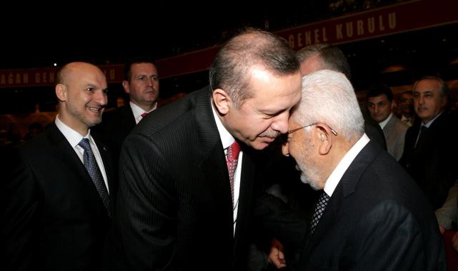 Cumhurbaşkanı Erdoğan'dan Recai Kutan için taziye mesajı