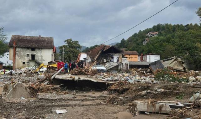 Cumhurbaşkanı Erdoğan'dan sel felaketinin yaşandığı Bosna Hersek'e taziye mesajı