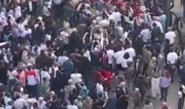 Diyarbakır'da PKK sempatizanları polise karşı çocukları kullandı