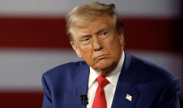 Donald Trump anketlerde Kamala Harris'i geride bıraktı