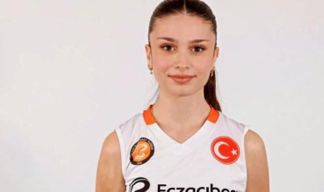 Duru Zambak, Eczacıbaşı’nda forma giymeye başladı