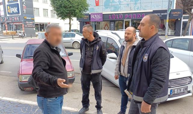 Düzce'de dini kitap satıcısına zabıtadan beklenmedik soru