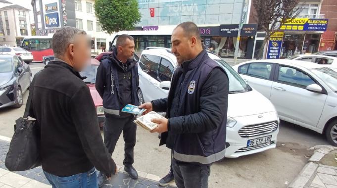 Düzce'de dini kitap satıcısına zabıtadan beklenmedik soru
