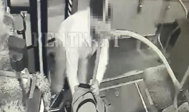 Edirne'de bindiği minibüste şoförün cüzdanını çaldı