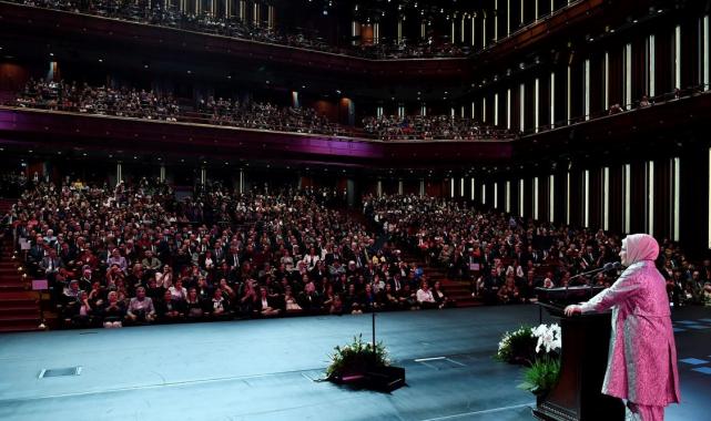 Emine Erdoğan'dan anne adaylarına 'normal doğum' çağrısı