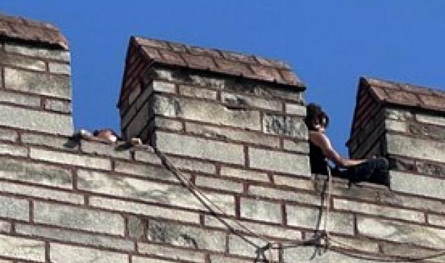 Fatih'te vahşice öldürümüştü: İkbal Uzuner son yolculuğuna uğurlandı