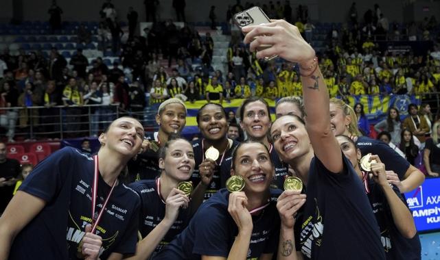 Fenerbahçe, 5. kez Şampiyonlar Kupası şampiyonu