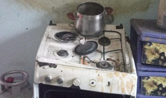 Hakkari'de düdüklü tencere patladı: Ev kullanılamaz hale geldi