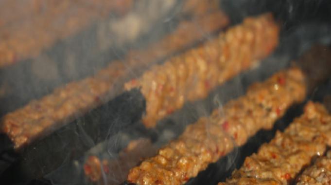 Hintli turistler Adana lezzetlerine hayran kaldı