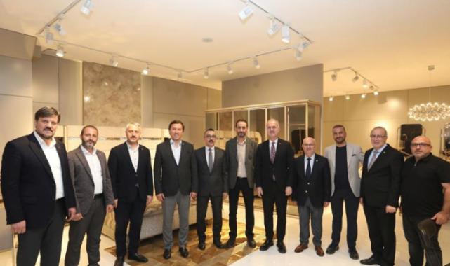 İnegöl’de mobilya şöleni devam ediyor