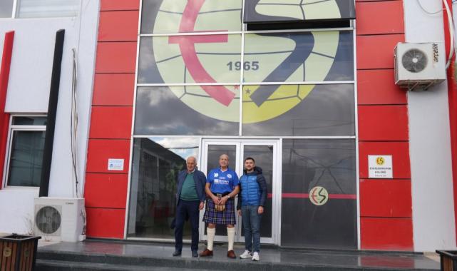 İskoç taraftar, Eskişehirspor'a destek için 11 bin 845 kilometreden geldi