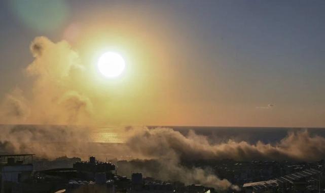 İsrail uçakları Beyrut'u bombaladı