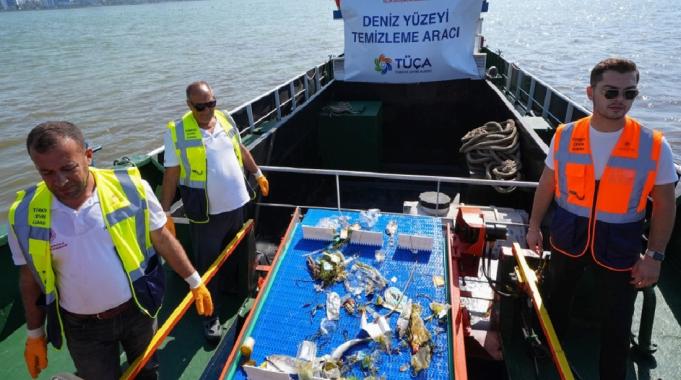 İzmir Körfezi'nin temizlenmesi için ilk adım atıldı