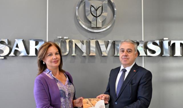 İzmir'de bayat ekmekler lezzete dönüştü