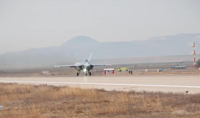 Kaan'ın ilk uçuş görüntüleri yeniden gündem oldu