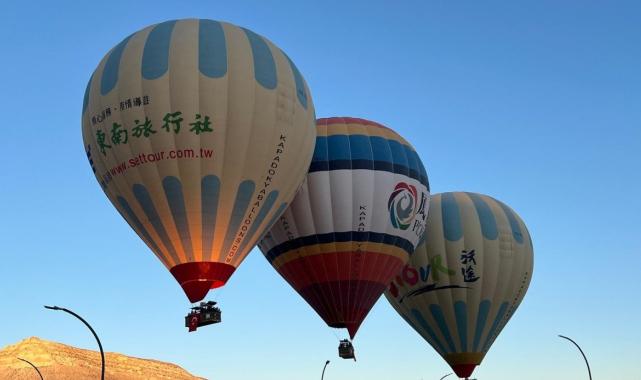 Kapadokya'da balonlar, Cumhuriyet Bayramı için havalandı