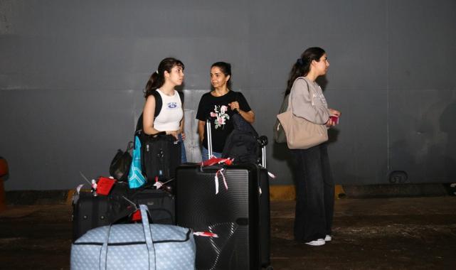 Lübnan'dan gelen yolcuların tahliyesi tamamlandı: TCG Sancaktar da Mersin'e ulaştı