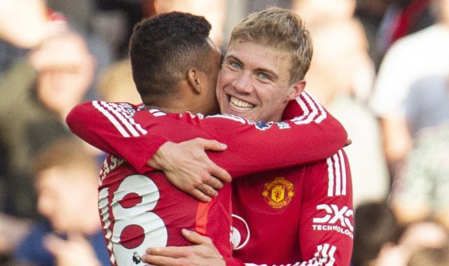 Manchester United, geriye düştüğü maçta 3 puan almayı bildi
