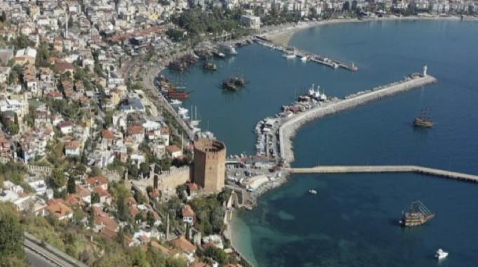 Mehmet Nuri Ersoy: Antalya'ya son 9 ayda 15 milyonu aşkın turist geldi