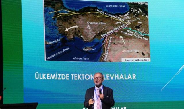 Naci Görür: Araştırmalara göre Marmara’da 30 yılda depremin olma olasılığı yüzde 47