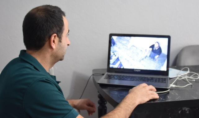 Ordu'da komşusunun, dairesine çöp fırlattığı anları taktırdığı kamerayla kayda aldı