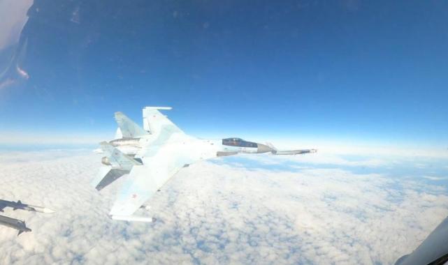 Rus ve ABD savaş uçakları arasında havada tehlikeli yakınlaşma