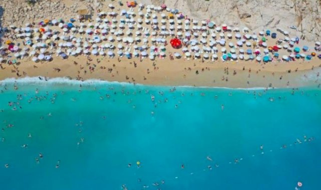 Antalya’ya turist akını sürüyor