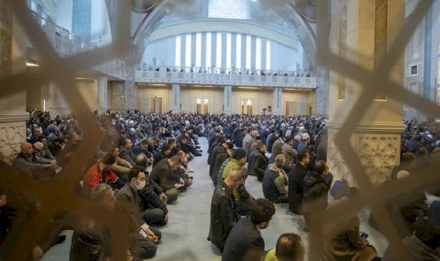 Cuma hutbesinde teröre karşı birlik çağrısı yapıldı