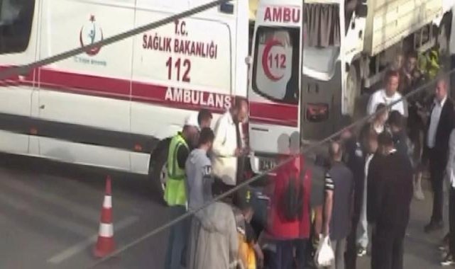 İstanbul'da feci kaza: Yolun karşısına geçerken tramvay çarptı