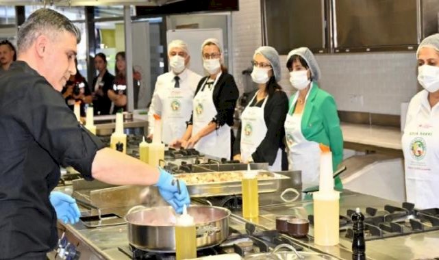 İzmir'de bayat ekmekler lezzete dönüştü