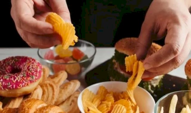 Kanseri tetikleyen gıdalara dikkat!