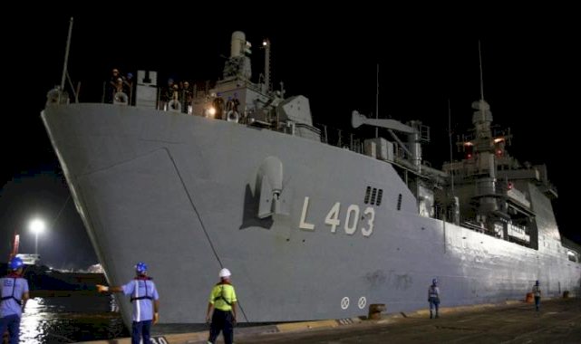 Lübnan'dan gelen yolcuların tahliyesi tamamlandı: TCG Sancaktar da Mersin'e ulaştı