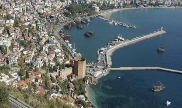 Mehmet Nuri Ersoy: Antalya'ya son 9 ayda 15 milyonu aşkın turist geldi