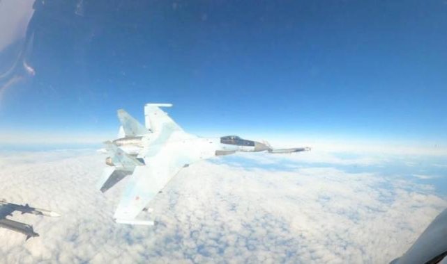 Rus ve ABD savaş uçakları arasında havada tehlikeli yakınlaşma