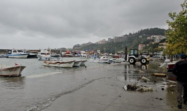 Zonguldak'ı sağanak vurdu: Heyelan ve su taşkınları yaşandı
