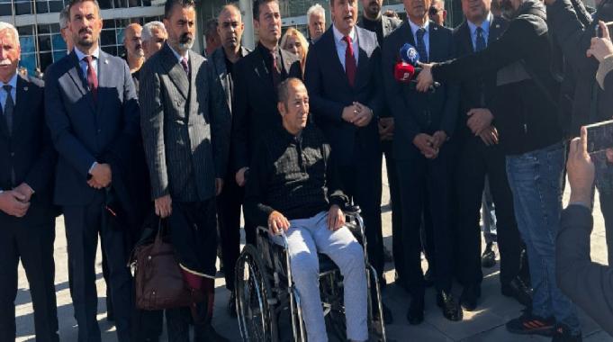 &#039;Topal&#039; şarkısı yüzünden yaralama: Şüpheliler yargı önünde